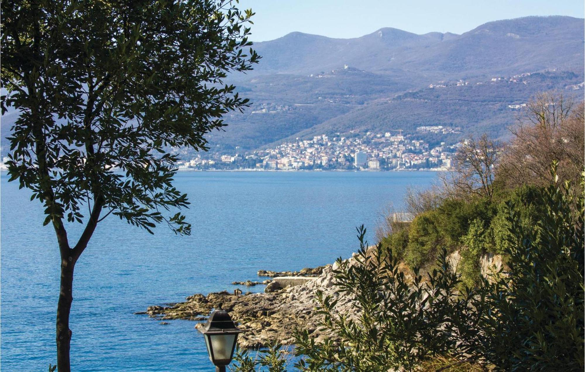 Lovely Apartment In Rijeka With House Sea View Exterior photo